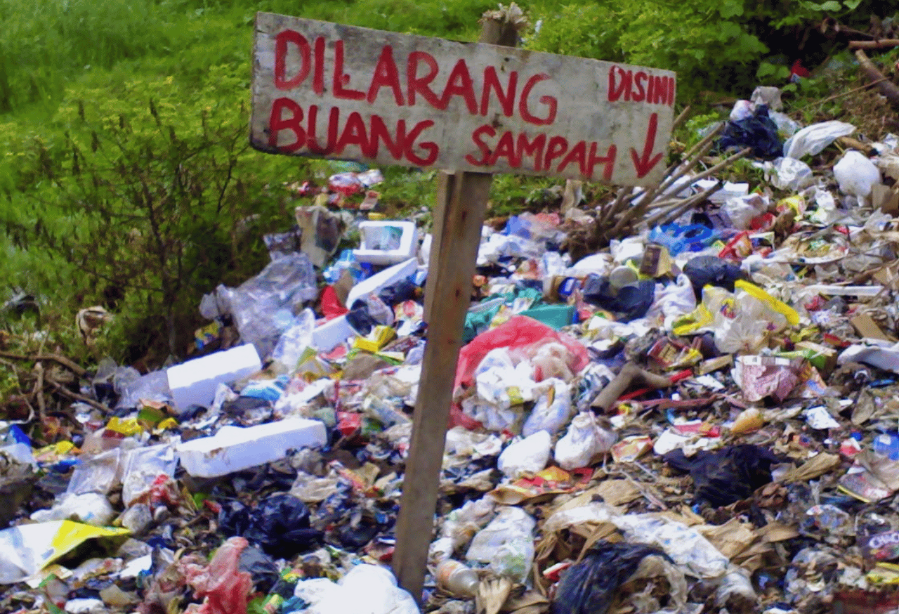 Kurangnya Kesadaran Masyarakat